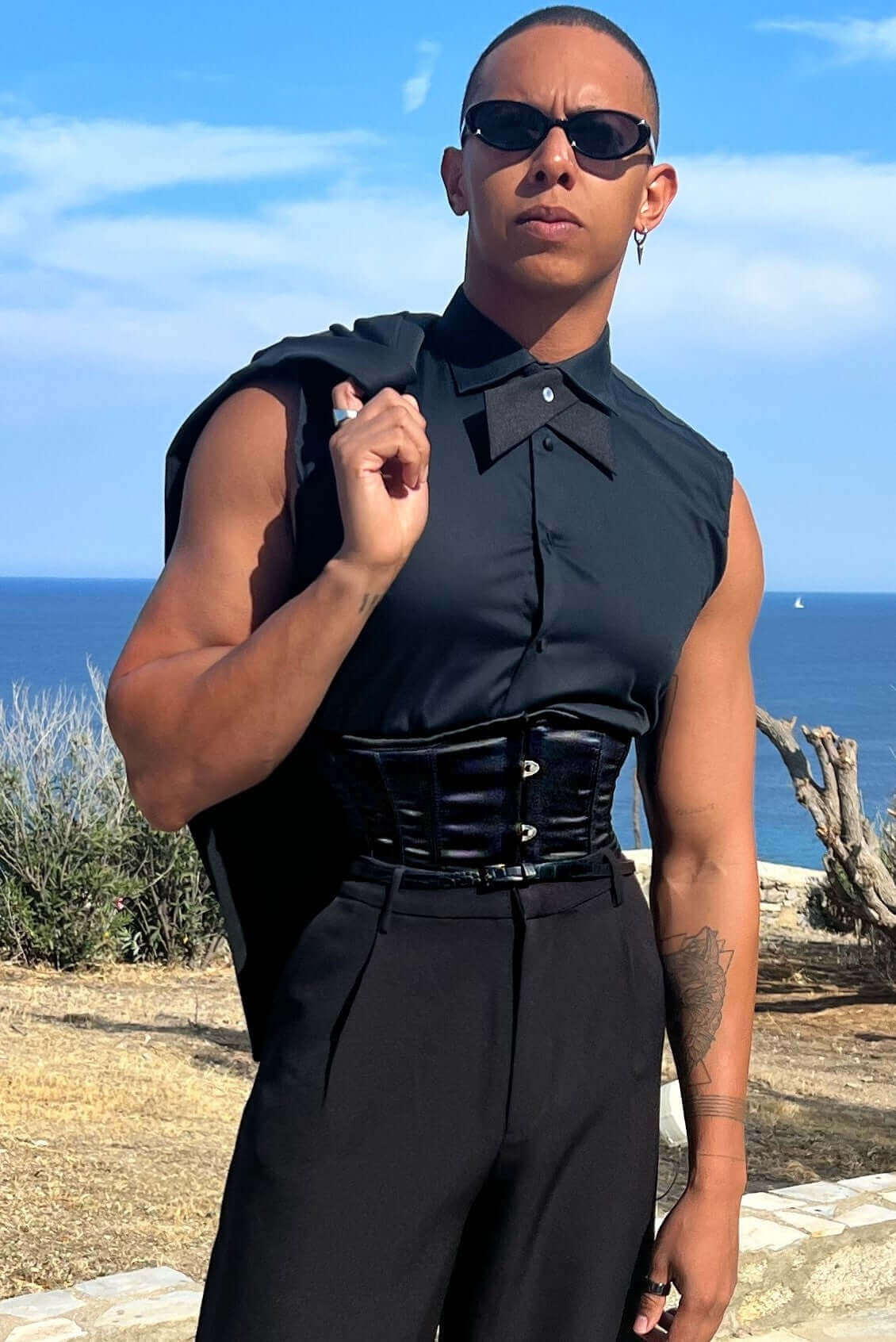 men dressed in corsets Styling a corset top as a man :) : r/alternativefashion